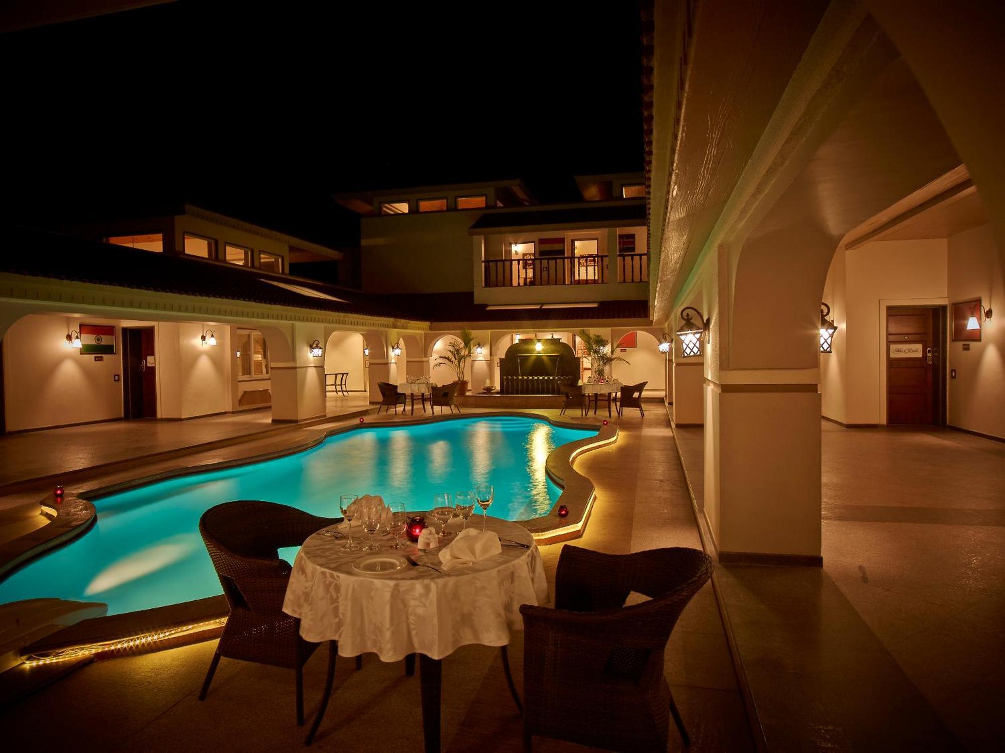 Neonz Resort & Club Ананд Экстерьер фото